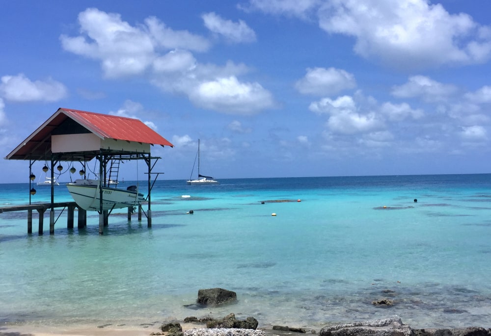 Fakarava_boat_parking