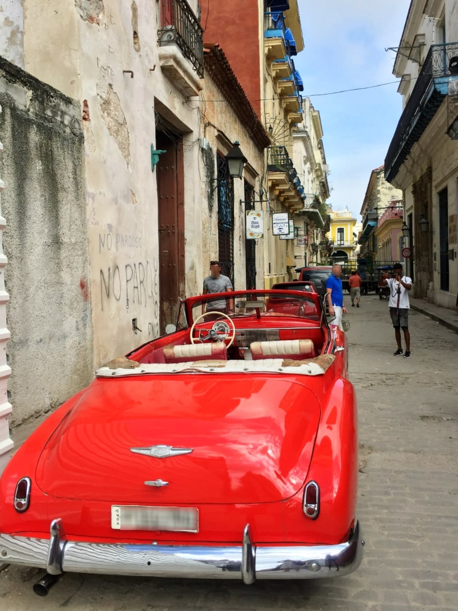 Havana_old_car_01